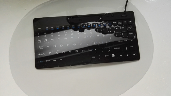 China IP68 silicone keyboard for medical, industrial application, waterproof dust proof , easy clean supplier