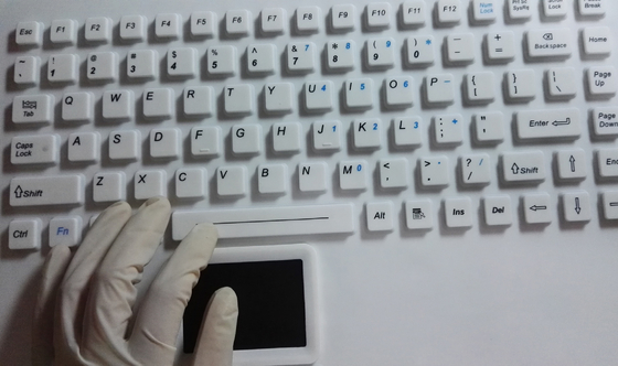 Medical grade IP68 CE, FCC rugged silicone keyboard with track pad and USB cap supplier