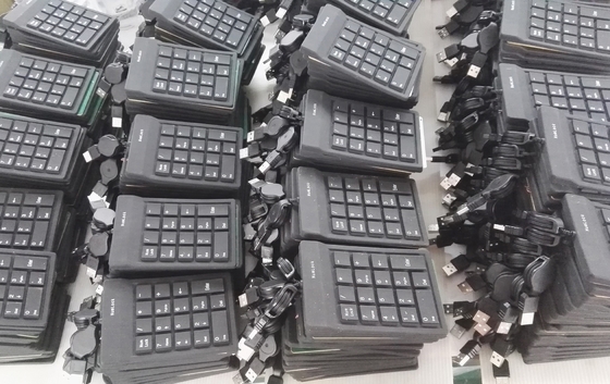 Silicone rubber numeric 18 key keypad with retractable USB cable with black or other color supplier